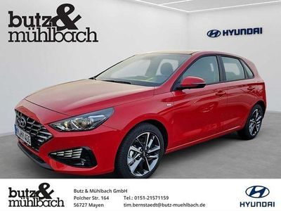 Gebraucht Hyundai i30 Trend 160 PS (117 kW) 2024 Rot Limousine