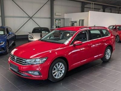 Usata VW Passat Business 122 CV (89 kW) 2023 Rosso Station wagon