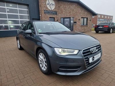 Gebraucht Audi A3 Attraction 125 PS (91 kW) 2014 Grau Limousine