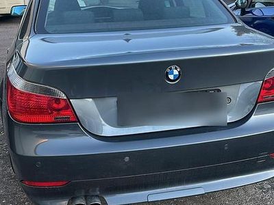 BMW 525