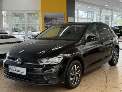 Gebraucht VW Polo Life 95 PS (69 kW) 2025 Schwarz Limousine