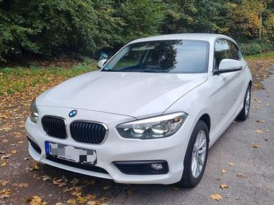 Gebraucht BMW 120 Advantage 184 PS (135 kW) 2018 Weiß Kleinwagen
