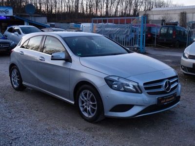 gebraucht Mercedes A180 BlueEfficiency,8 FACH BEREIFT-ALU,KAMERA..