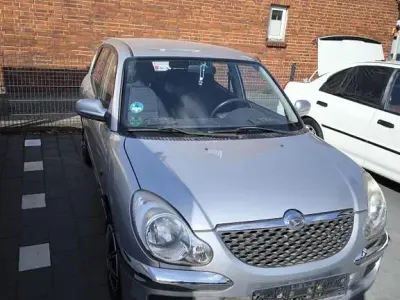 Gebraucht Daihatsu Sirion 58 PS (42 kW) 2004 Grau Kleinwagen