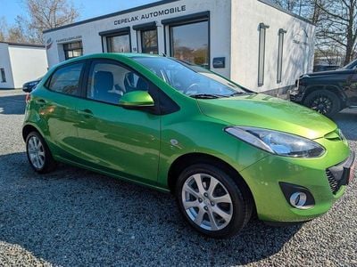 Gebraucht Mazda 2 Edition 75 PS (55 kW) 2012 Grün Kleinwagen