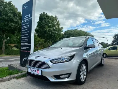 Gebraucht Ford Focus Titanium 125 PS (91 kW) 2017 Grau Limousine