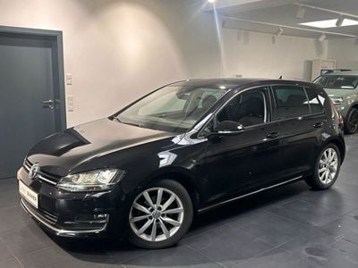 Schwarz Gebraucht 2016 VW Golf VII Highline Limousine | 14.890 € (Fairer Preis)