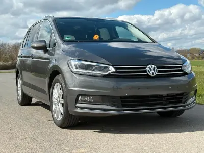 Gebraucht VW Touran Highline 150 PS (110 kW) 2017 Grau Van / Kleinbus