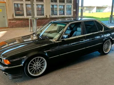 Gebraucht BMW 730 Sport Line 218 PS (160 kW) 1992 Schwarz Limousine