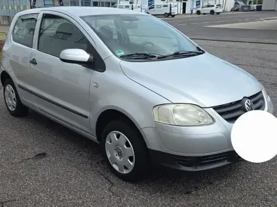 Gebraucht VW Fox 54 PS (39 kW) 2006 Silber Kleinwagen