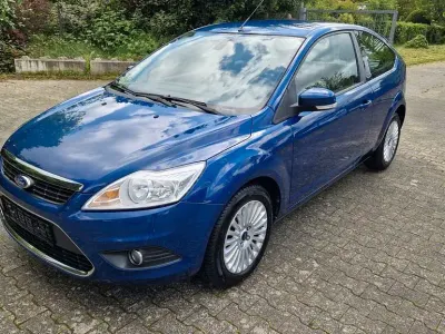 Gebraucht Ford Focus Titanium 145 PS (106 kW) 2008 Blau Limousine