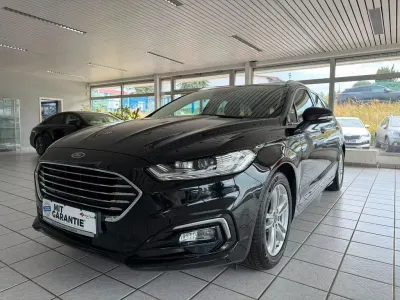 Gebraucht Ford Mondeo Titanium 165 PS (121 kW) 2019 Schwarz Limousine