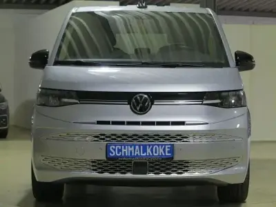 Gebraucht VW Multivan Life 150 PS (110 kW) 2024 Silber Van / Kleinbus