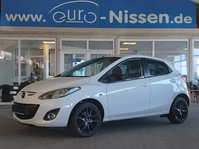 Gebraucht Mazda 2 Edition 84 PS (61 kW) 2014 Weiß Kleinwagen