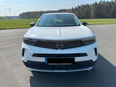 Second-hand Opel Mokka-e Elegance 100 kW (136 CP) 2022 Alb SUV