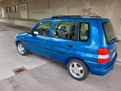 Gebraucht Mazda Demio 1998 Blau Kleinwagen