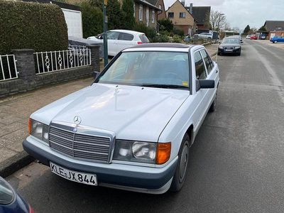 Usata Mercedes 190 109 CV (80 kW) 1992 Bianco Berlina