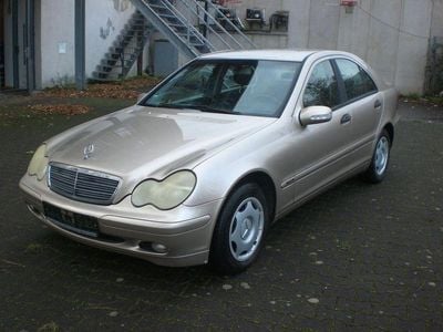 Mercedes C200