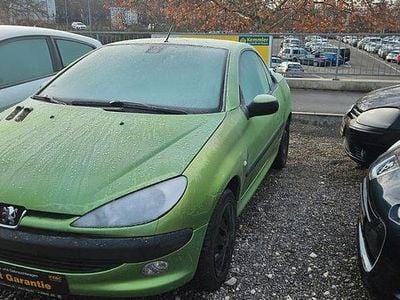Gebraucht Peugeot 206 CC Platinum 109 PS (80 kW) 2002 Grün Cabrio