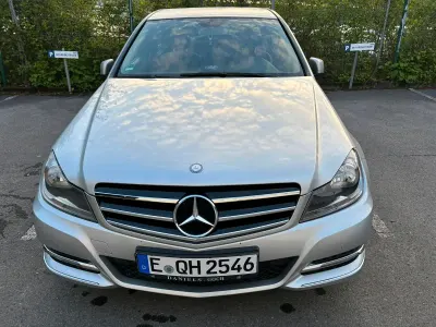 Gebraucht Mercedes C200 136 PS (100 kW) 2012 Silber Limousine