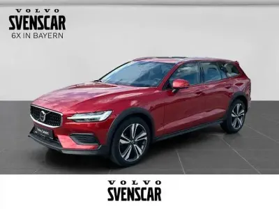 Gebraucht Volvo V60 CC 145 PS (106 kW) 2023 Kombi