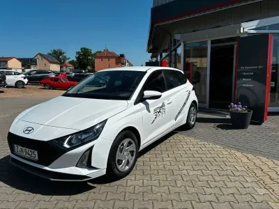 Neu Hyundai i20 Pure 79 PS (58 kW) 2026 Weiß Kleinwagen