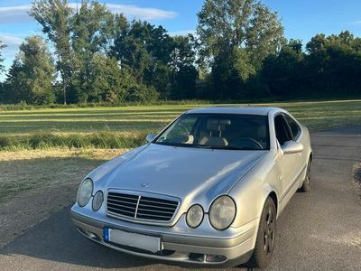 Mercedes CLK320
