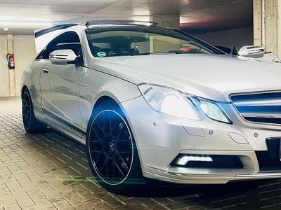 Usata Mercedes E350 292 CV (214 kW) 2009 Argento Coupé