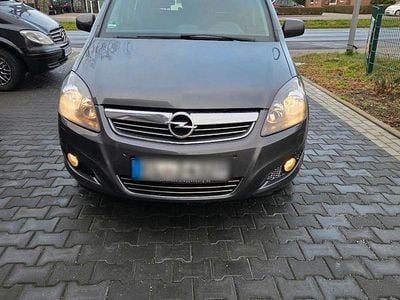 Gebraucht Opel Zafira 116 PS (85 kW) 2012 Grau Van / Kleinbus