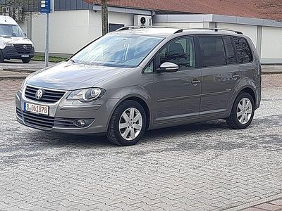 Gebraucht VW Touran Freestyle 140 PS (102 kW) 2010 Grau Van / Kleinbus
