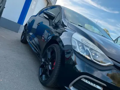Gebraucht Renault Clio R.S. R.S. 200 PS (147 kW) 2014 Schwarz Kleinwagen
