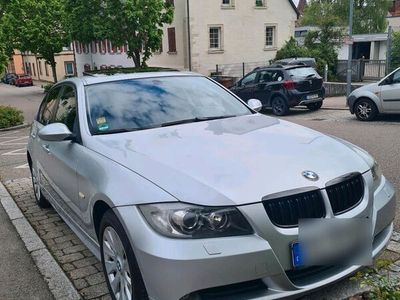 gebraucht BMW 320 3er E90 i