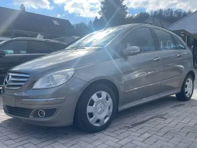 Gebraucht Mercedes B200 136 PS (100 kW) 2006 Grau Van / Kleinbus