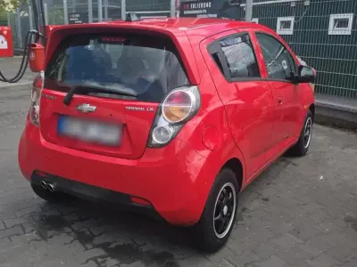 Gebraucht Chevrolet Spark 68 PS (50 kW) 2011 Rot Kleinwagen