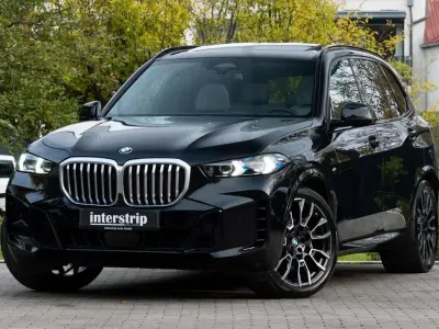 Używany BMW X5 M Sport 298 KM (219 kW) 2025 Czarny SUV