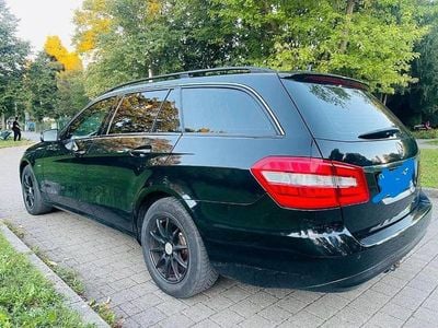 Mercedes E200