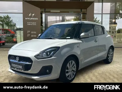 Gebraucht Suzuki Swift Comfort 83 PS (61 kW) 2021 Weiss Kleinwagen