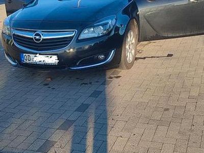 Gebraucht Opel Insignia Sport 140 PS (102 kW) 2015 Schwarz Kombi