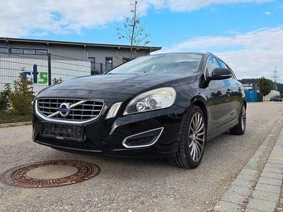 Gebraucht Volvo V60 179 PS (131 kW) 2011 Kombi