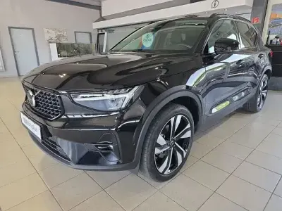 Gebraucht Volvo XC40 Plus 197 PS (144 kW) 2024 Onyx black SUV