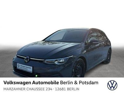 Grau Gebraucht 2022 VW Golf Active Limousine | 21.443 € (Guter Preis)