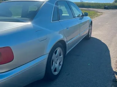 Gebraucht Audi A8 230 PS (169 kW) 1995 Silber Limousine