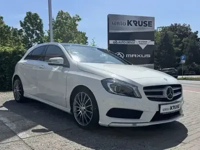 Gebraucht Mercedes A200 AMG 156 PS (114 kW) 2014 Calcitweiss  unilack Limousine