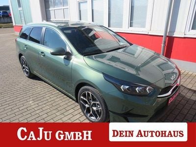 Neu Kia Ceed Sportswagon 140 PS (102 kW) 2026 Grün Kombi
