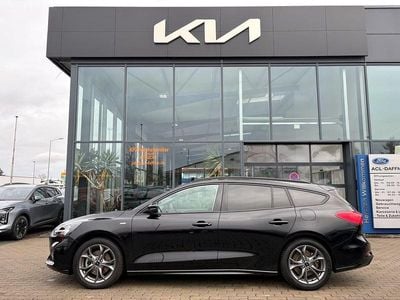 Gebraucht Ford Focus ST-Line 125 PS (91 kW) 2022 Schwarz Limousine