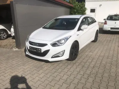 Gebraucht Hyundai i40 Style 116 PS (85 kW) 2015 Weiß Kombi