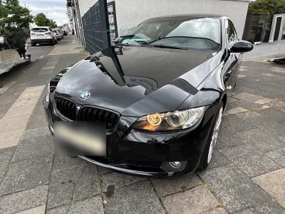 Gebraucht BMW 320 Cabriolet 170 PS (125 kW) 2008 Schwarz Cabrio