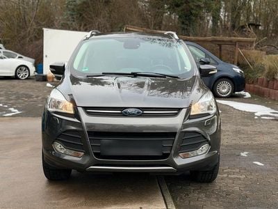 Gebraucht Ford Kuga 150 PS (110 kW) 2016 Grau SUV