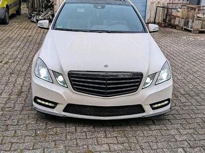 Gebraucht Mercedes 350 AMG 265 PS (194 kW) 2012 Weiß Limousine