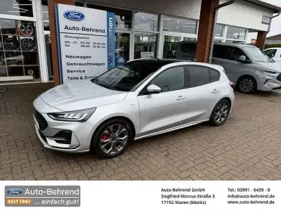 Gebraucht Ford Focus ST-Line X 116 PS (85 kW) 2023 Silber Limousine